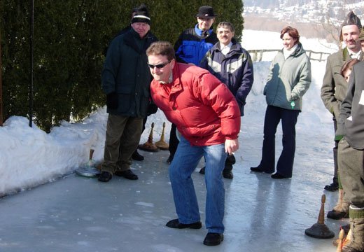 2005_eisstock09
